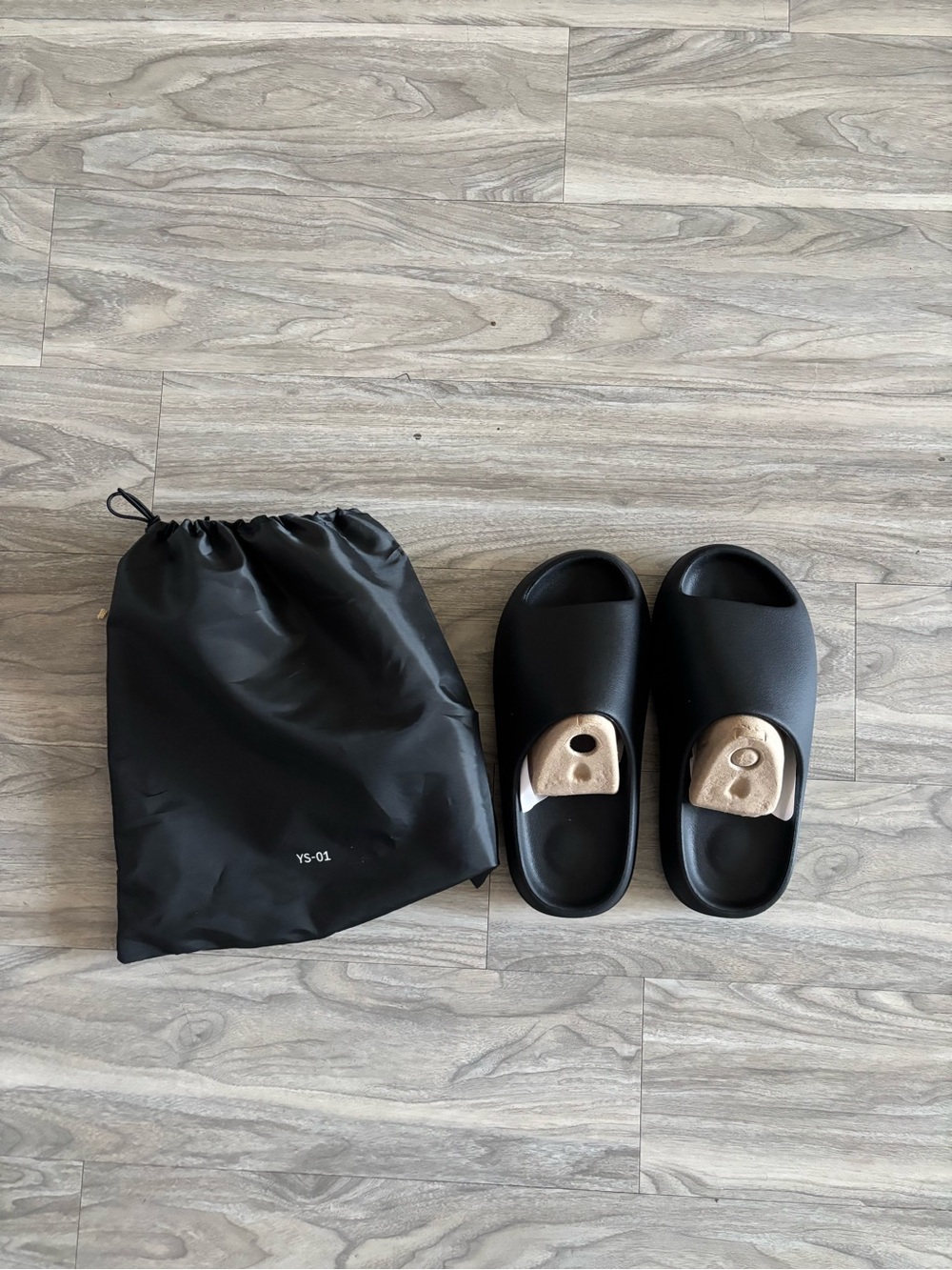 Yeezy Black Slide Sandals with Black Drawstring Bag